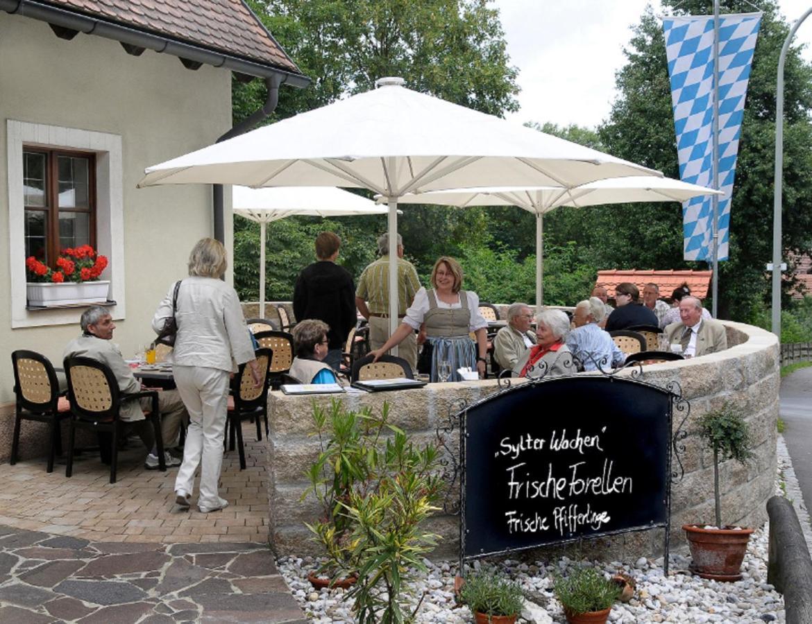 Gasthof Schlossbraeu Lintach Freudenberg  Экстерьер фото